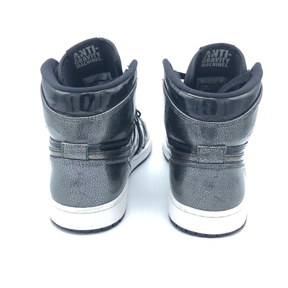 Air Jordan 1 Retro | Sz 10.5 - Picture 4 of 16